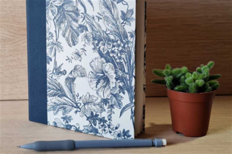 Pamphlets and single section bookbinding